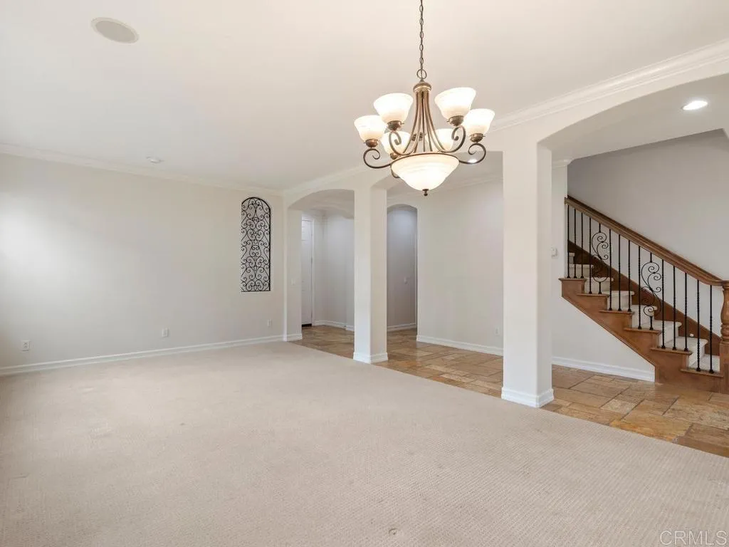 7225 Caribou Court