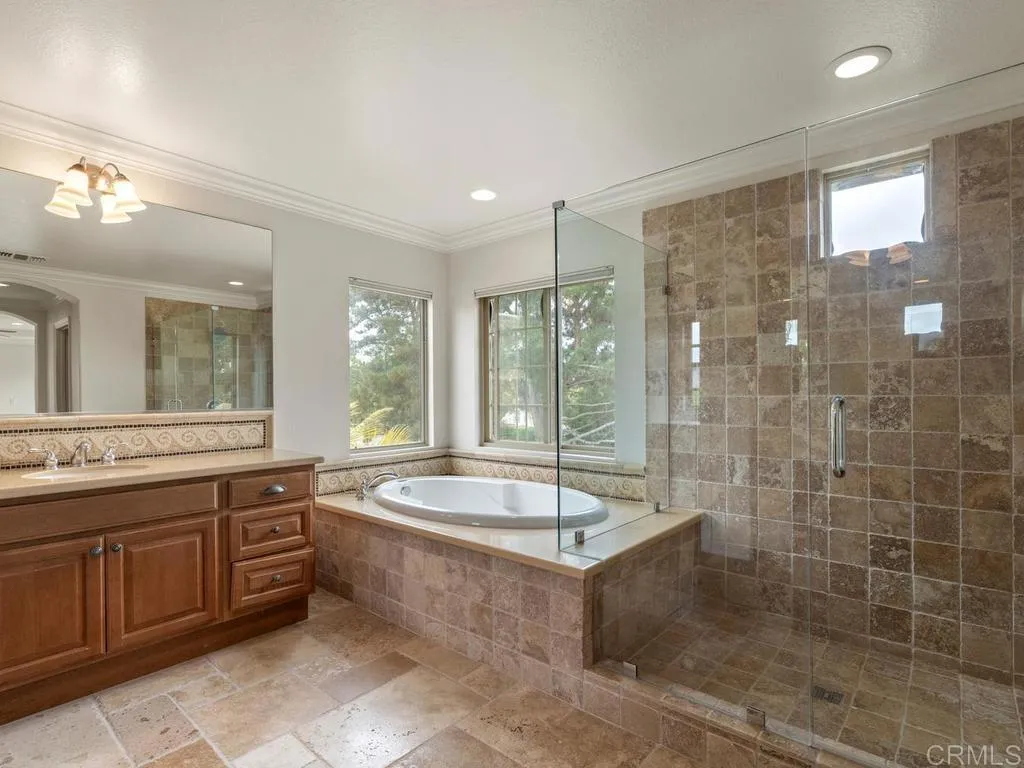 7225 Caribou Court