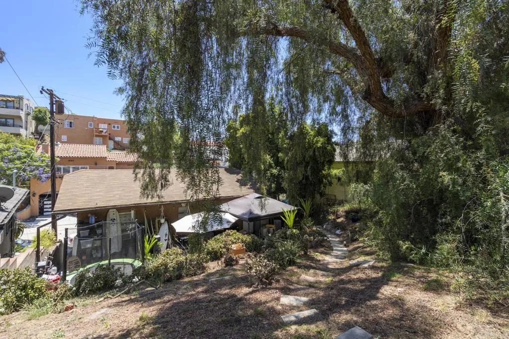 1620 Glenwood Drive Unit 2