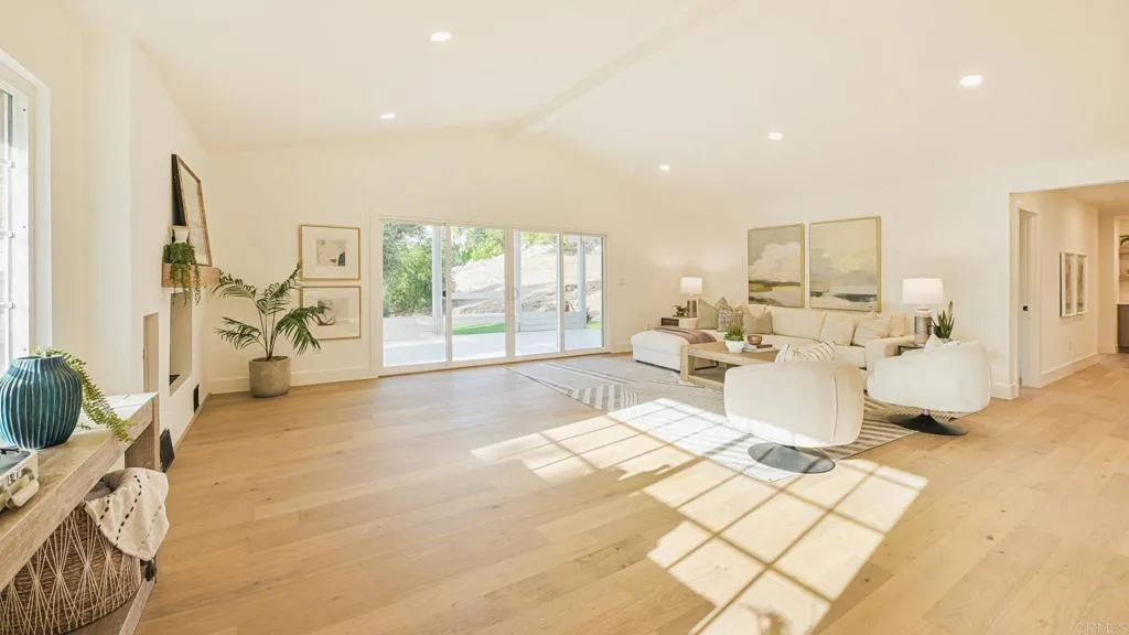 1520 Via Rancho Parkway