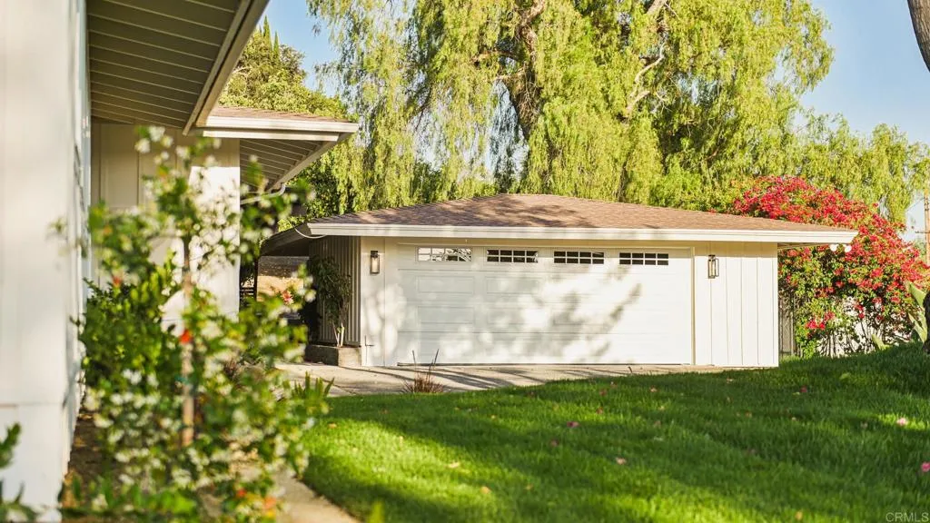 1520 Via Rancho Parkway