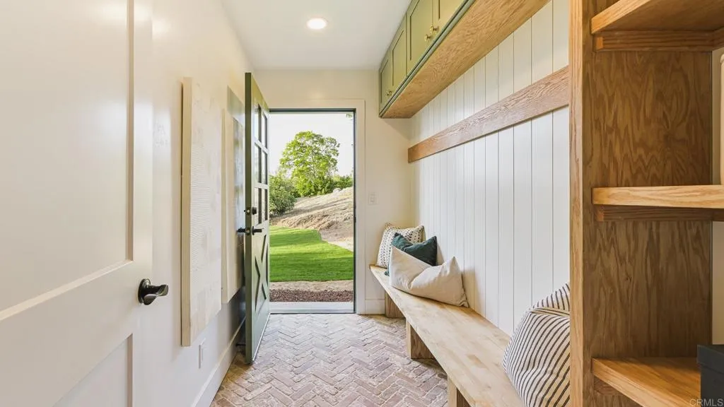1520 Via Rancho Parkway