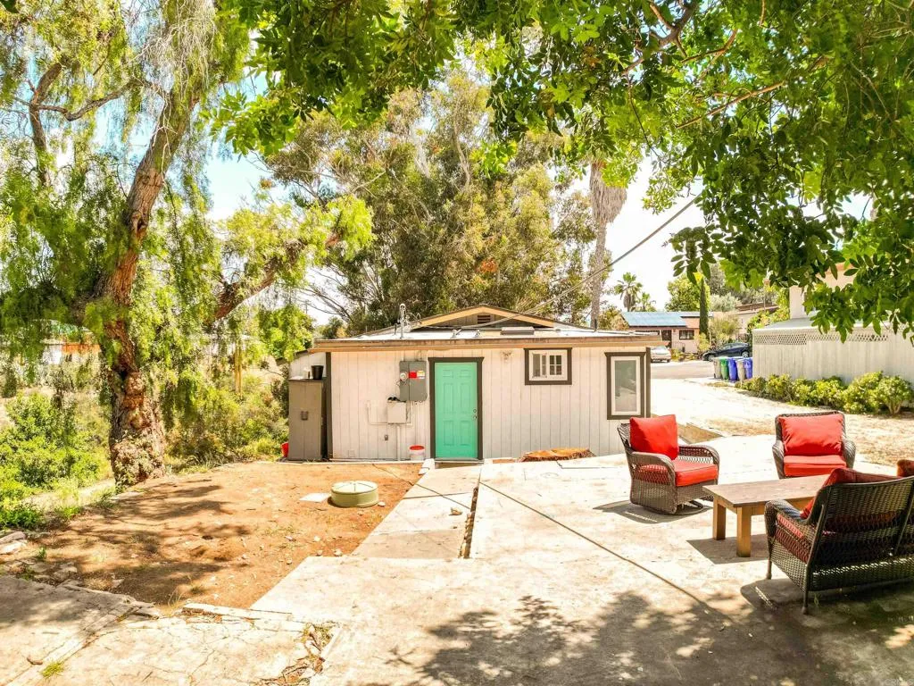 1738 33rd Street