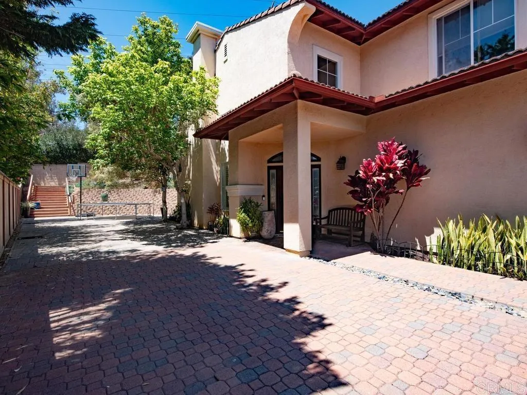 502 Kristen Court