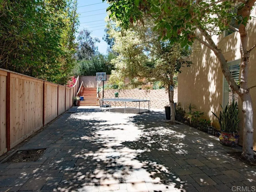 502 Kristen Court