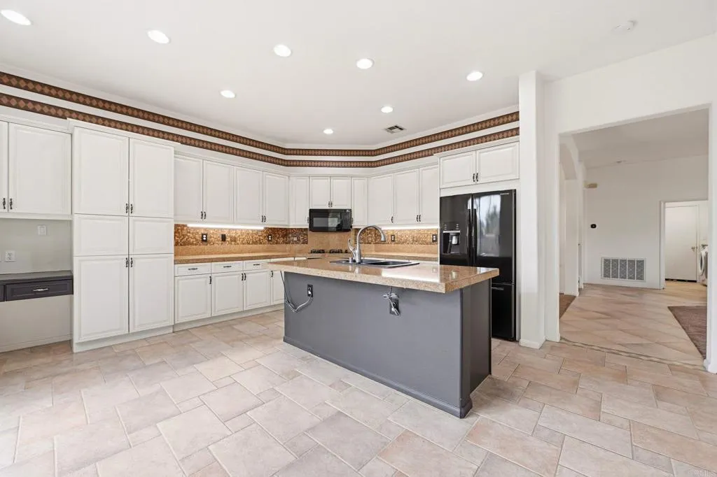 5643 Willowmere Lane