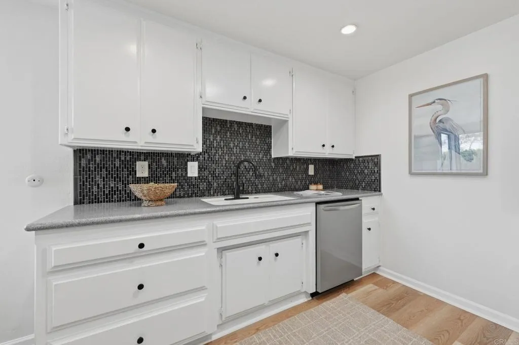 2202 Greenbrier Drive