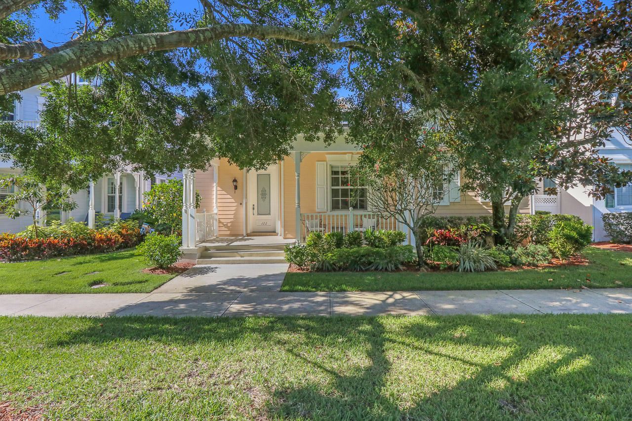 122 Poinciana Drive