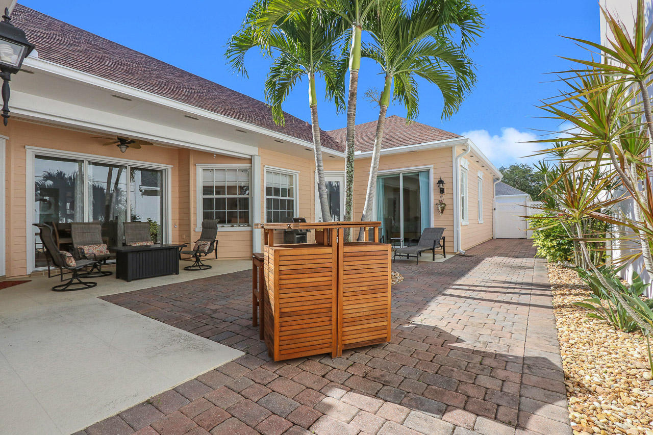 122 Poinciana Drive