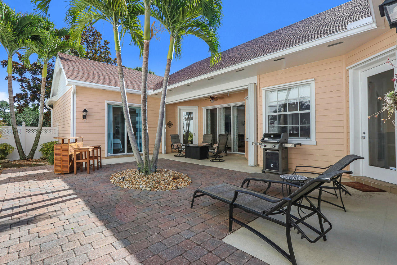 122 Poinciana Drive