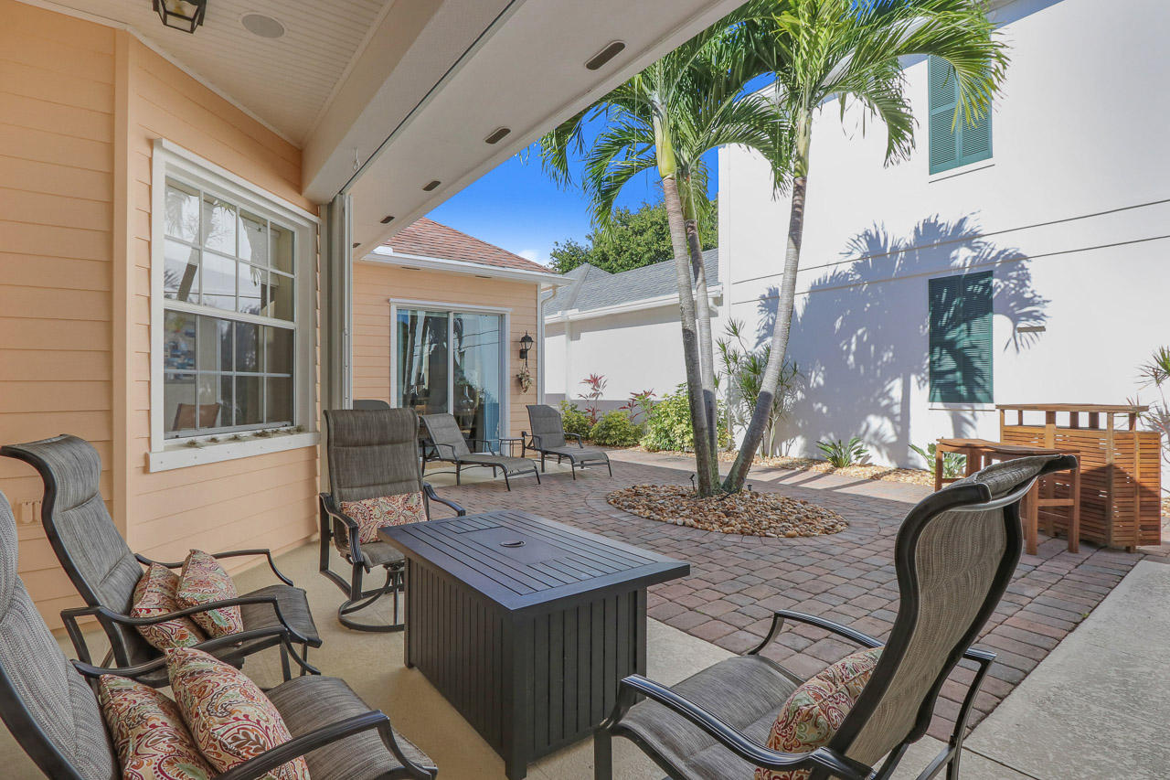 122 Poinciana Drive