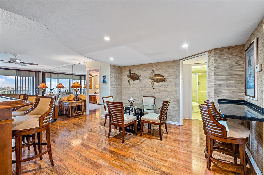 801 Lake Shore Drive 517