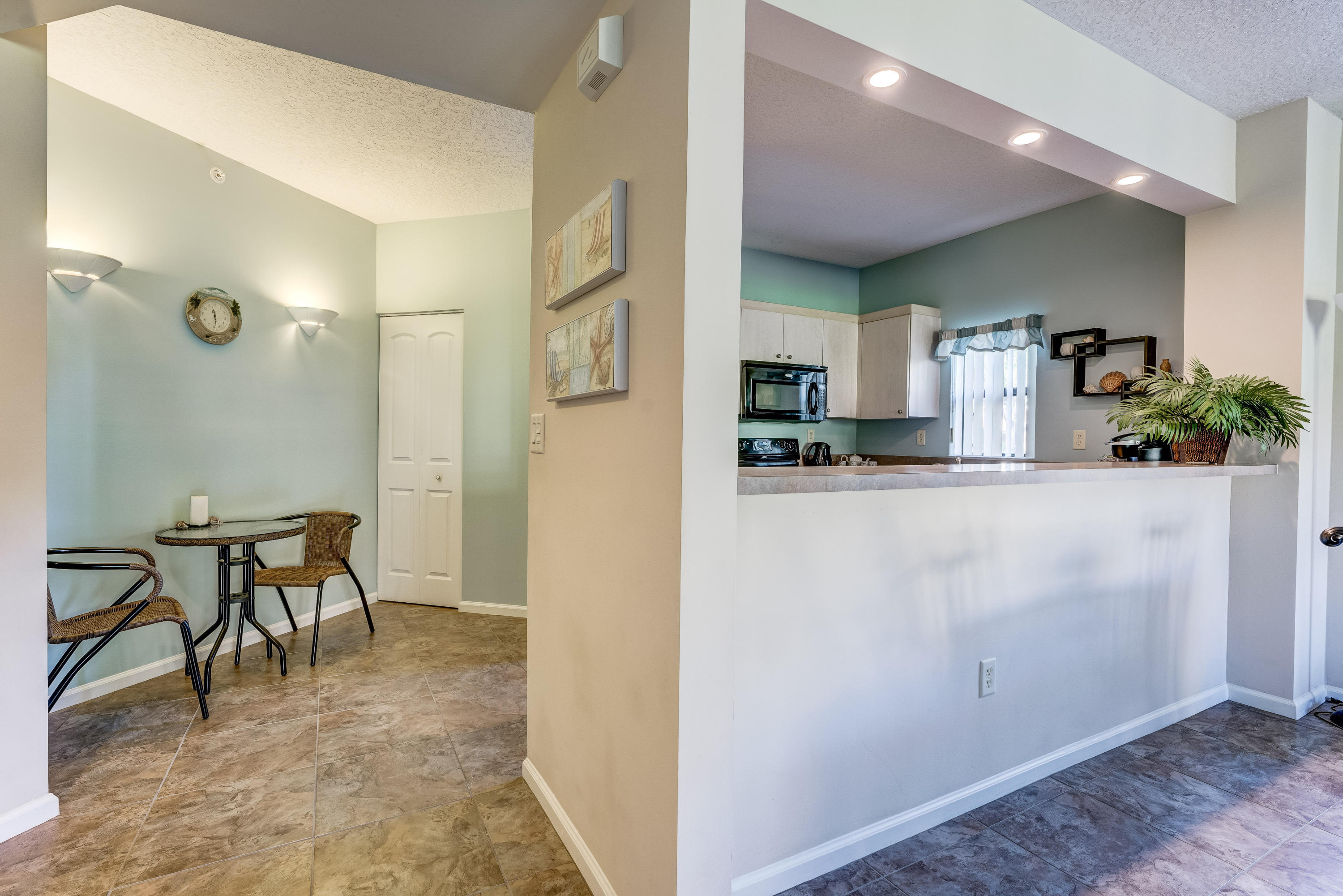 300 Uno Lago Drive 101
