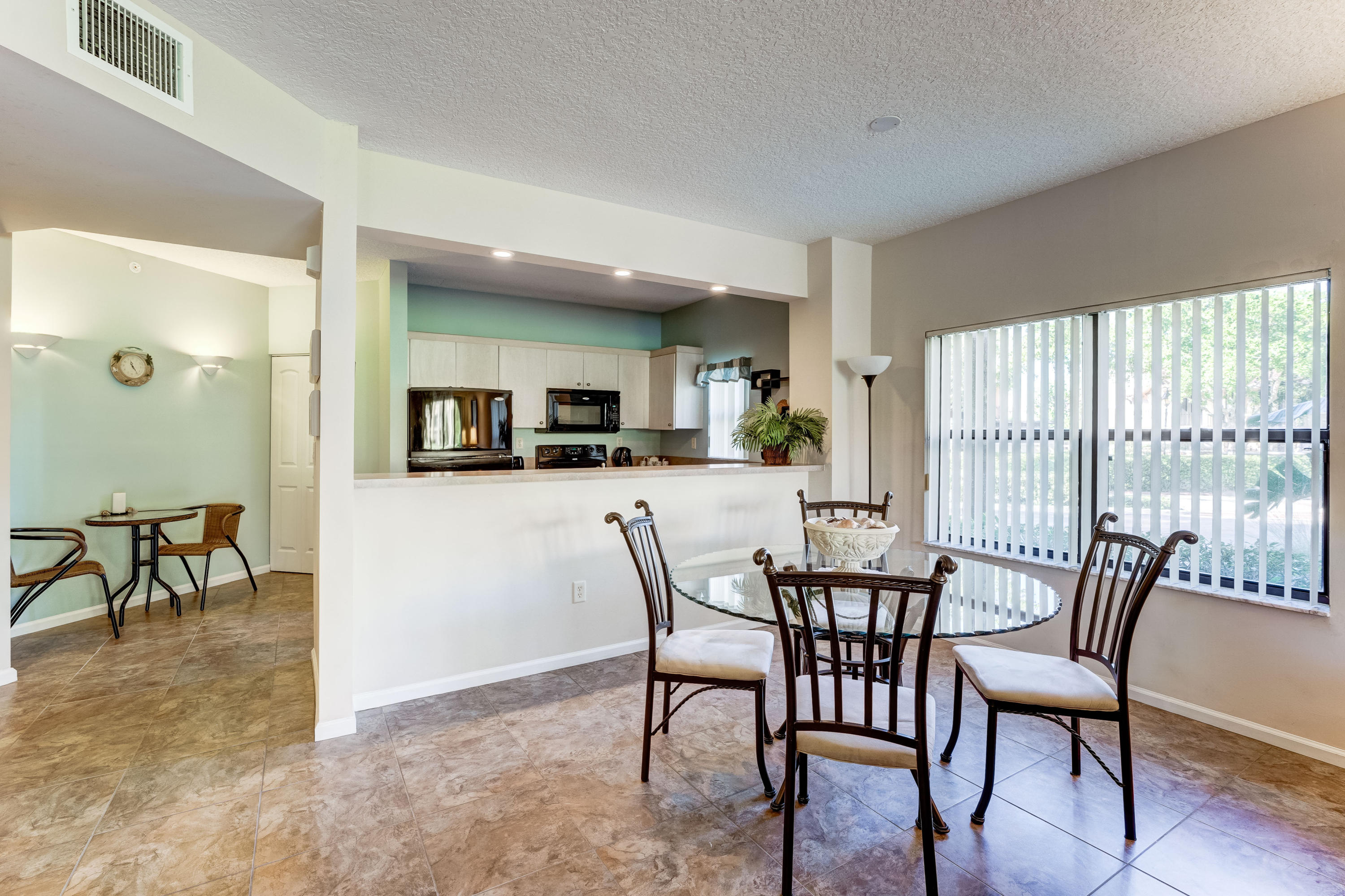 300 Uno Lago Drive 101