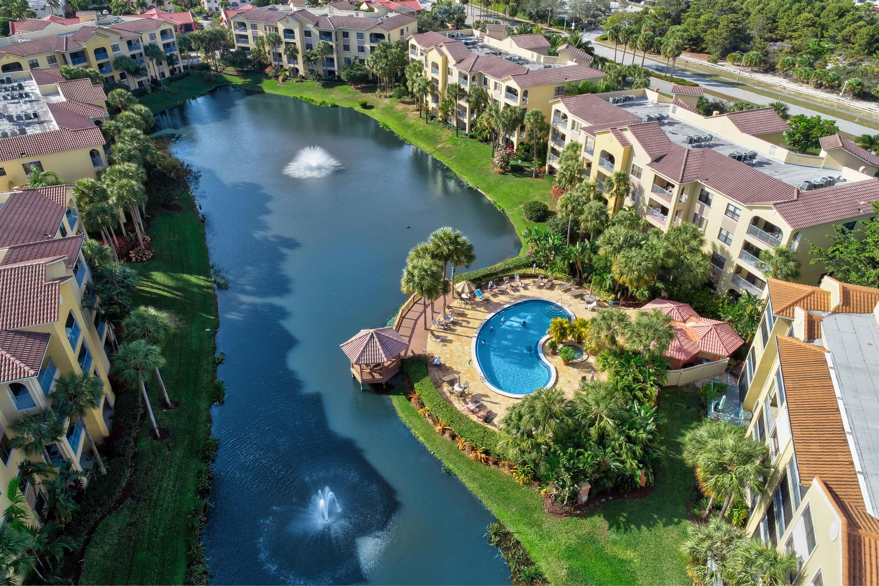 100 Uno Lago Drive 401