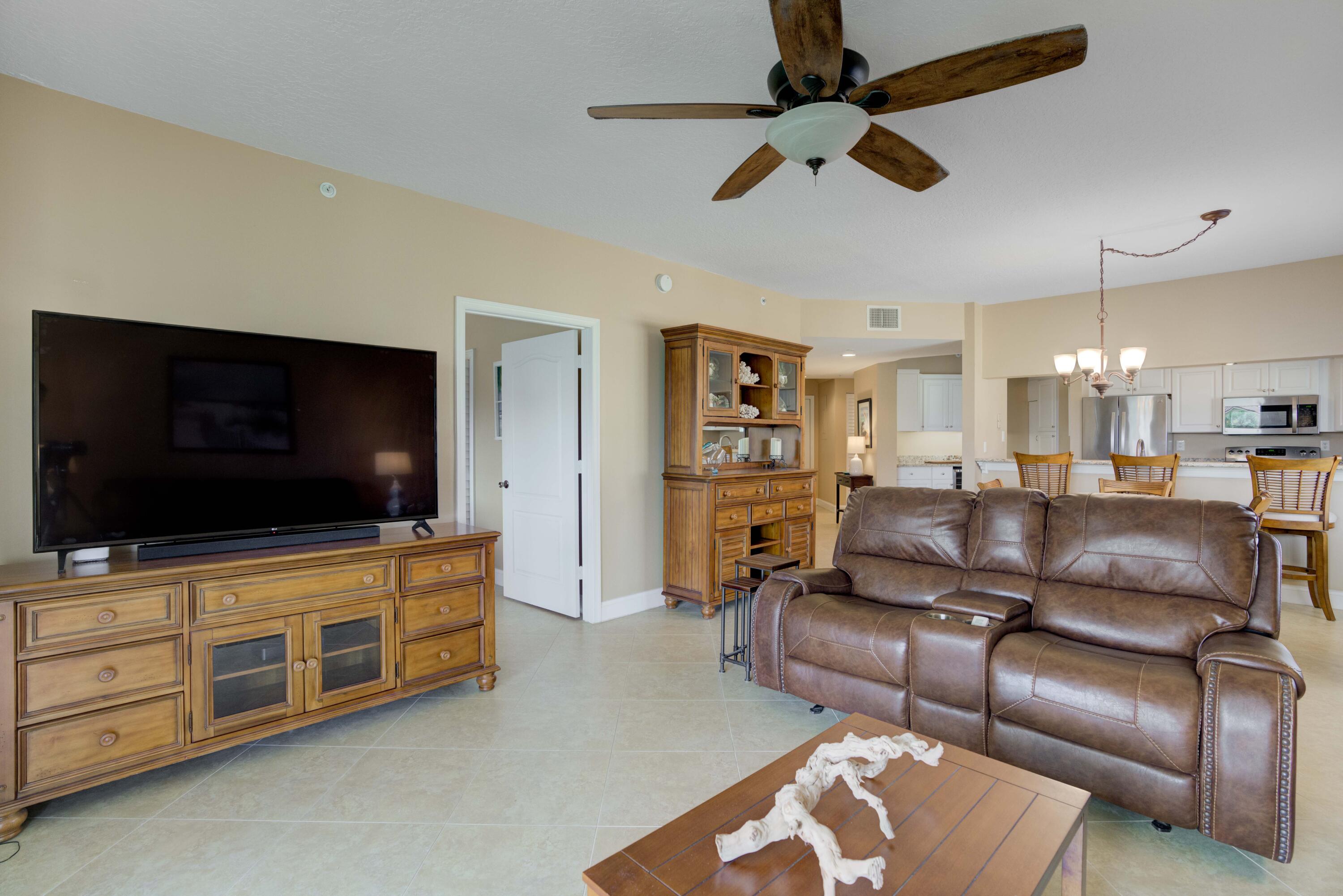 100 Uno Lago Drive 401