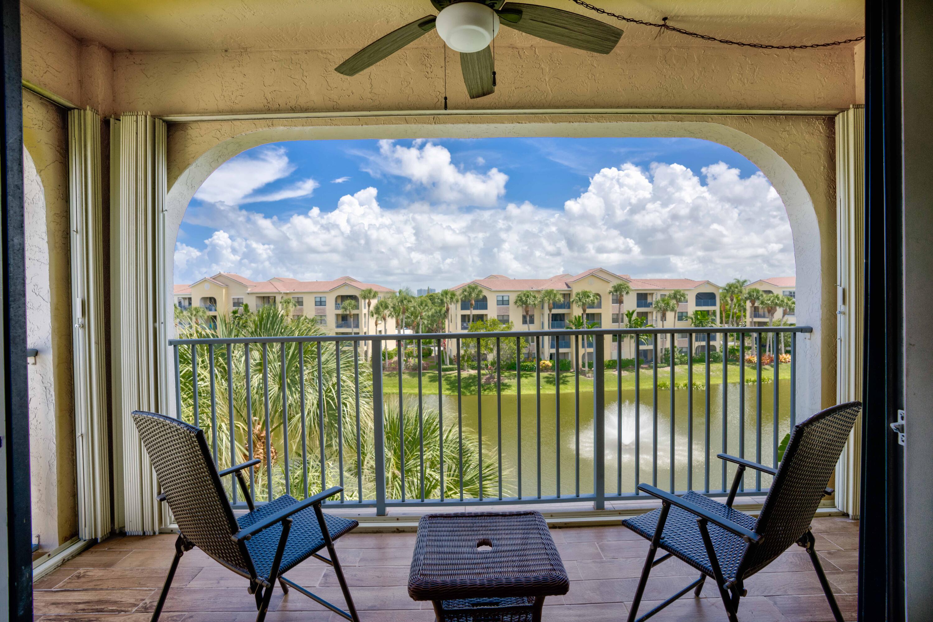 100 Uno Lago Drive 401