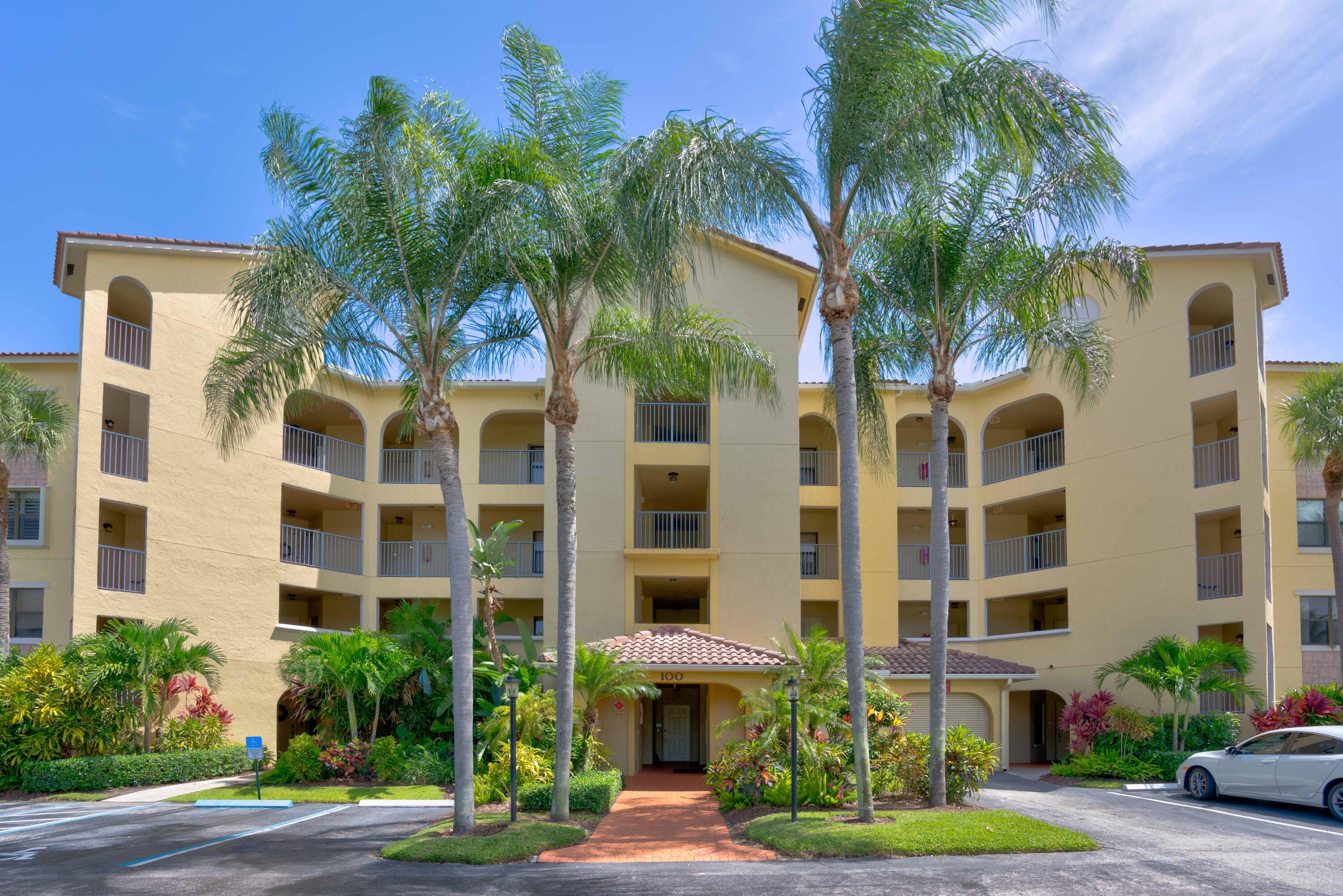 100 Uno Lago Drive 401
