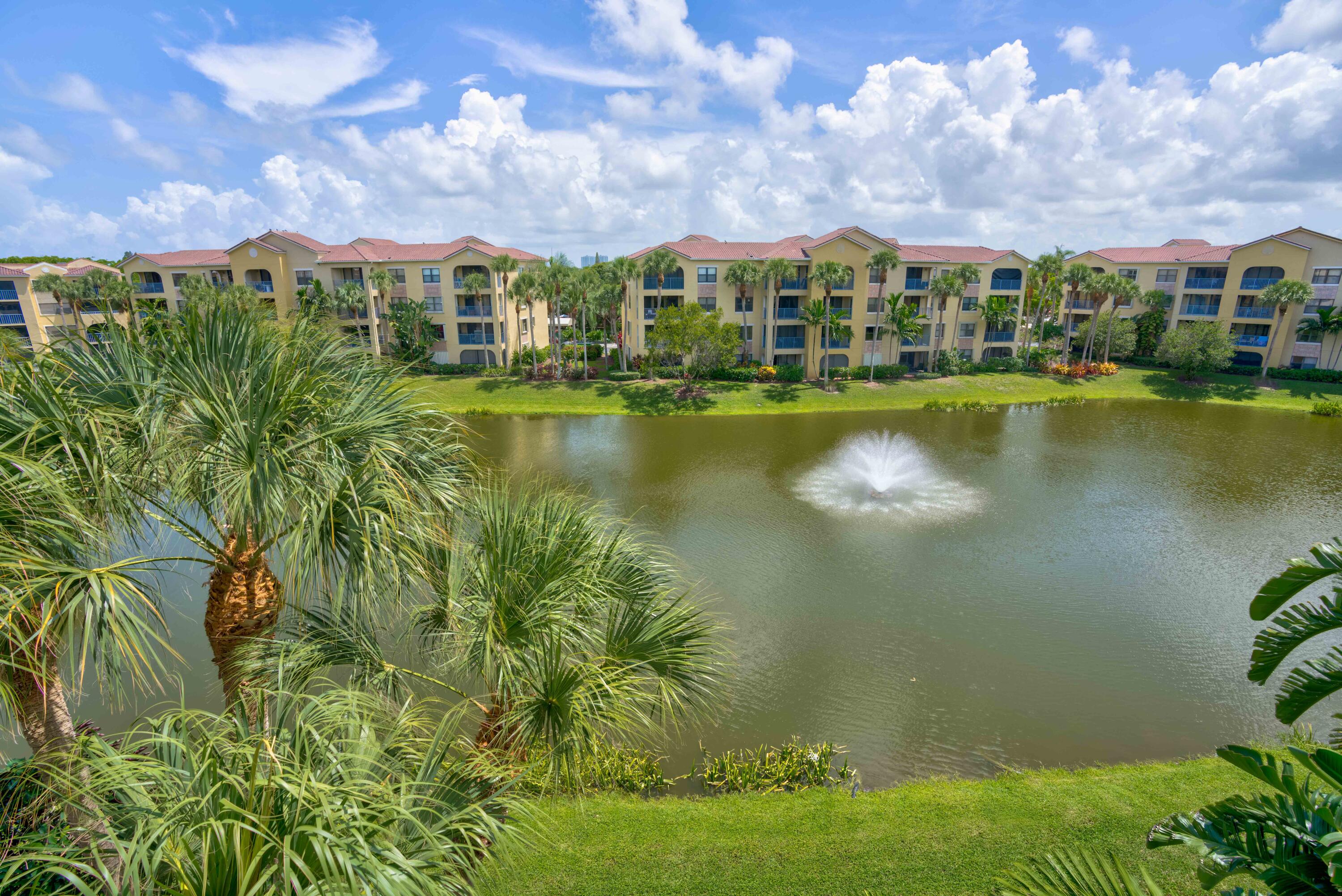 100 Uno Lago Drive 401