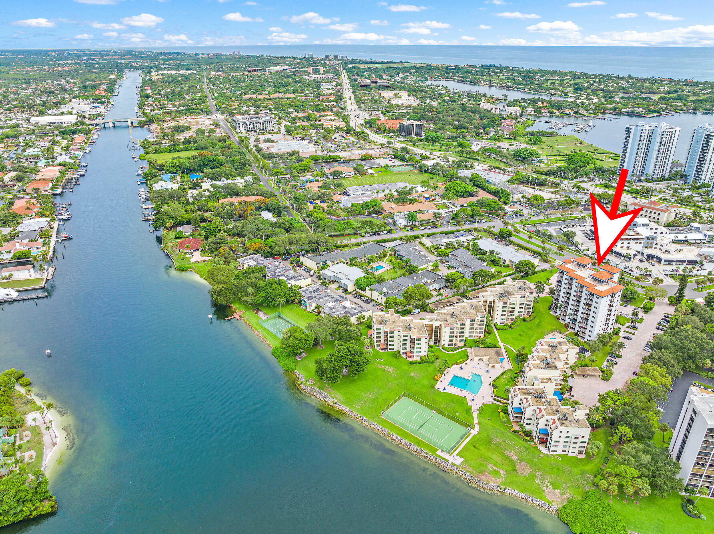 370 Golfview Road 203
