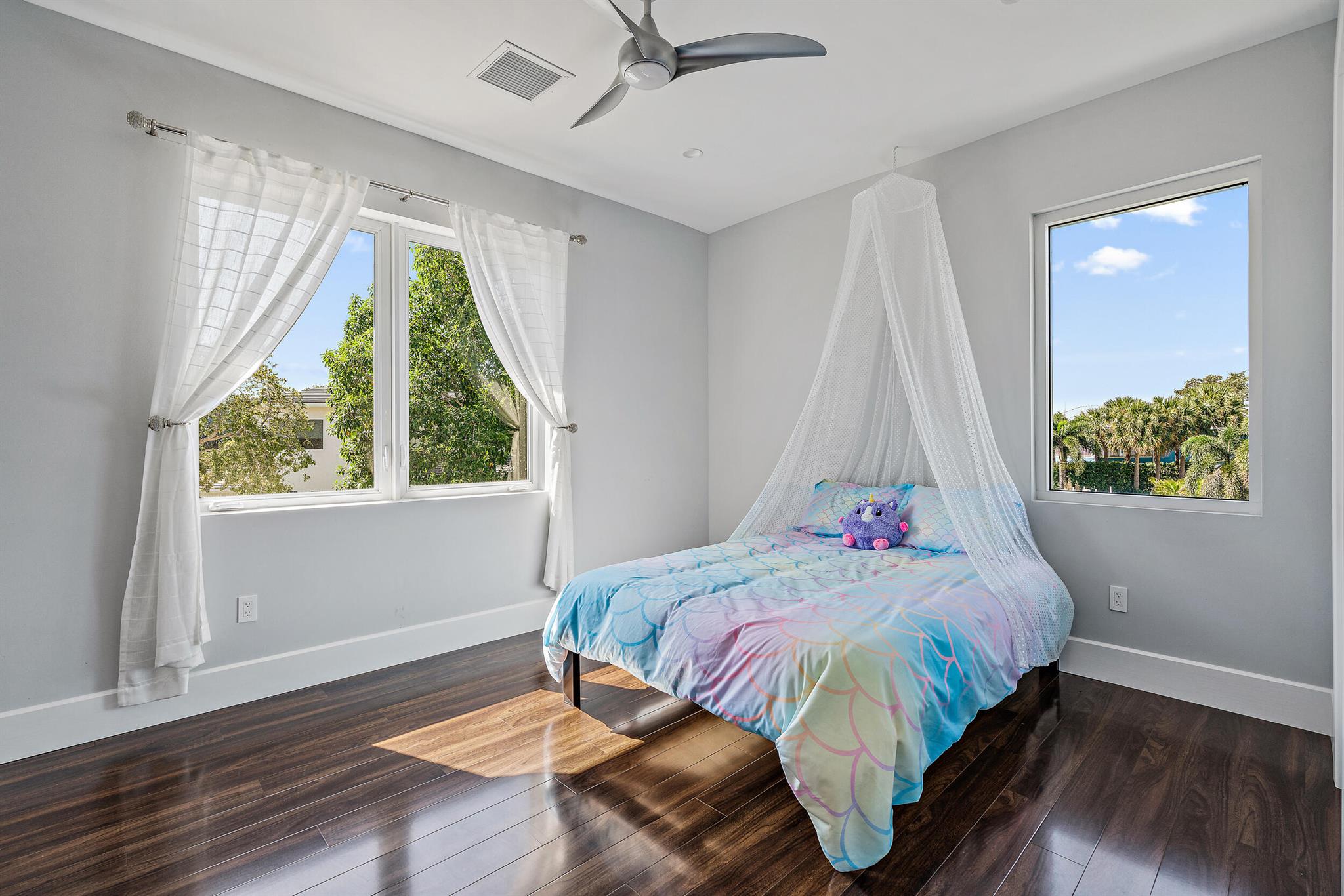 12935 S Shore Drive