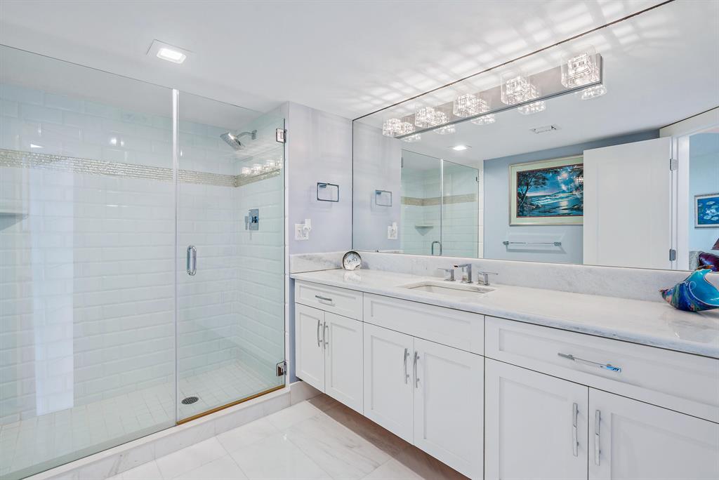 5200 N Ocean Drive 18a