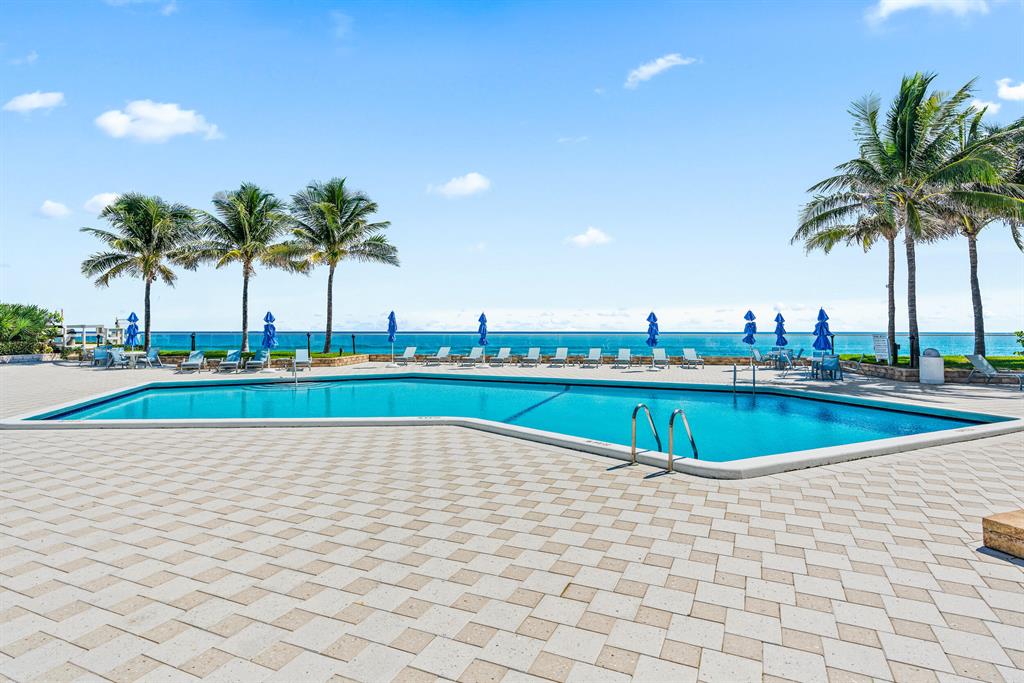 5200 N Ocean Drive 18a