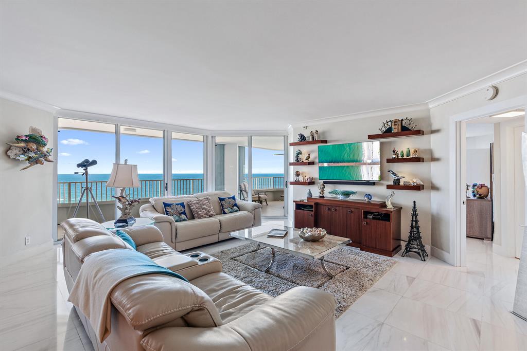 5200 N Ocean Drive 18a