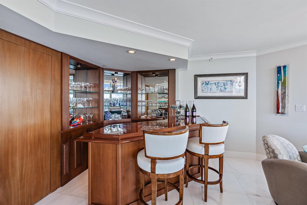 5200 N Ocean Drive 18a