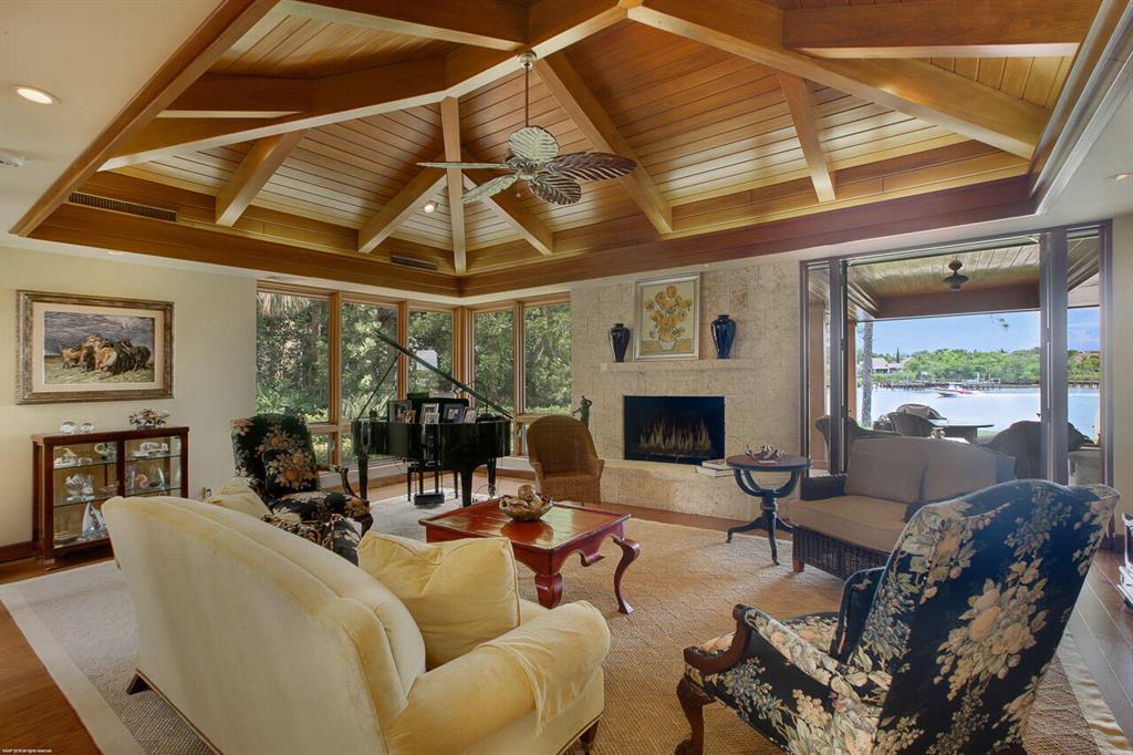 199 Commodore Drive