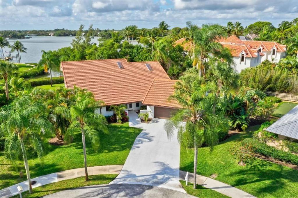 141 Pine Hill Trail W