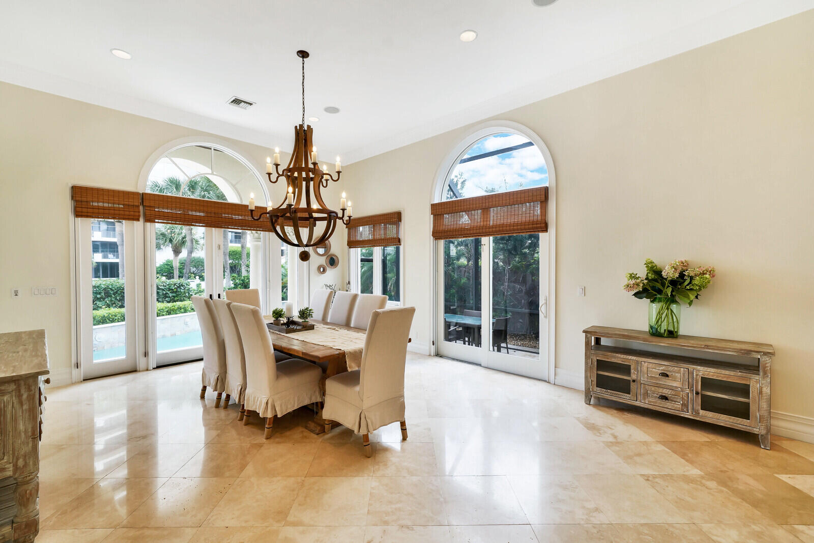 440 Surfside Lane