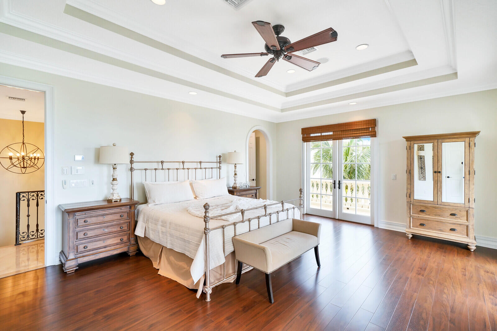 440 Surfside Lane
