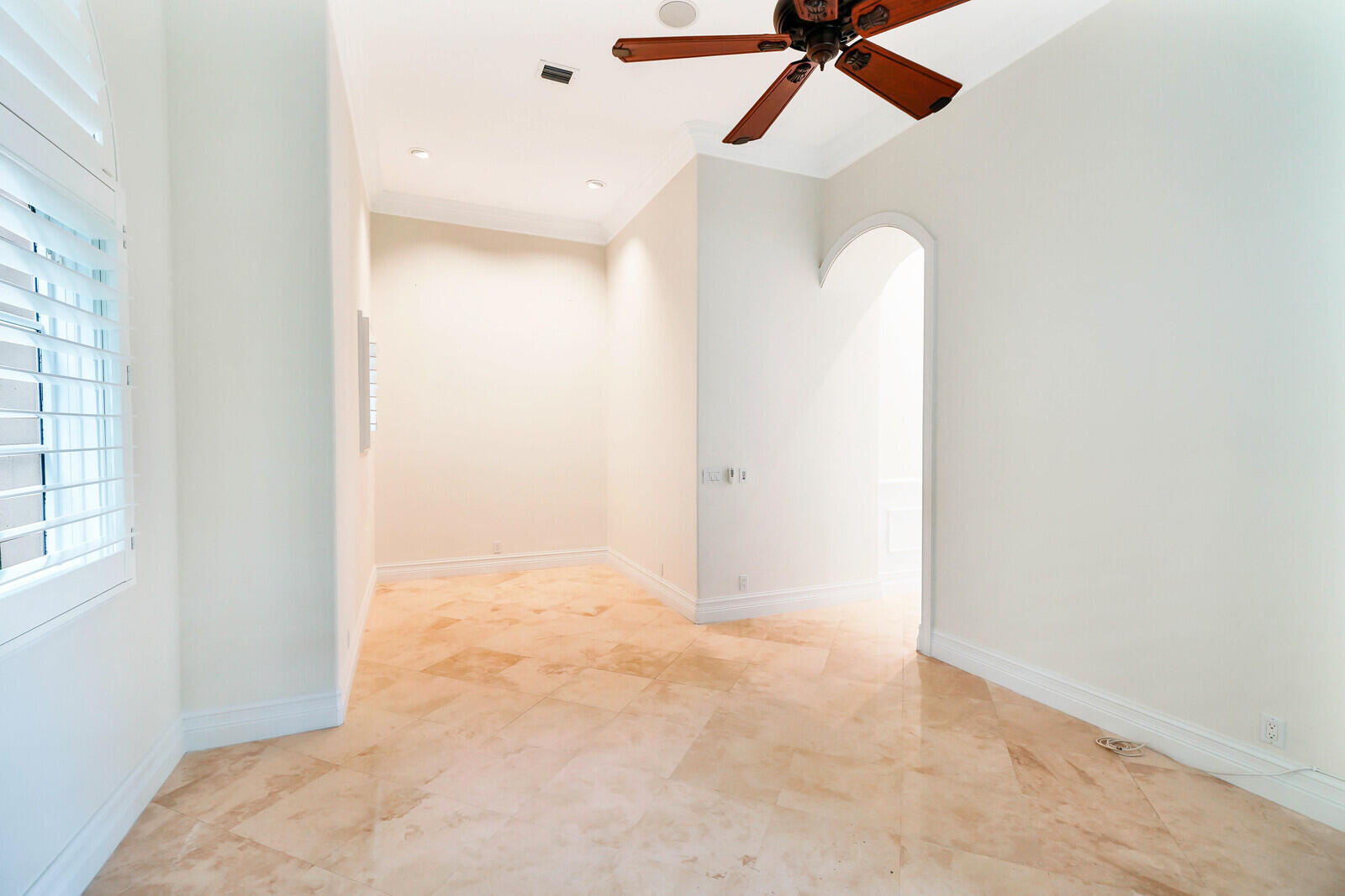 440 Surfside Lane