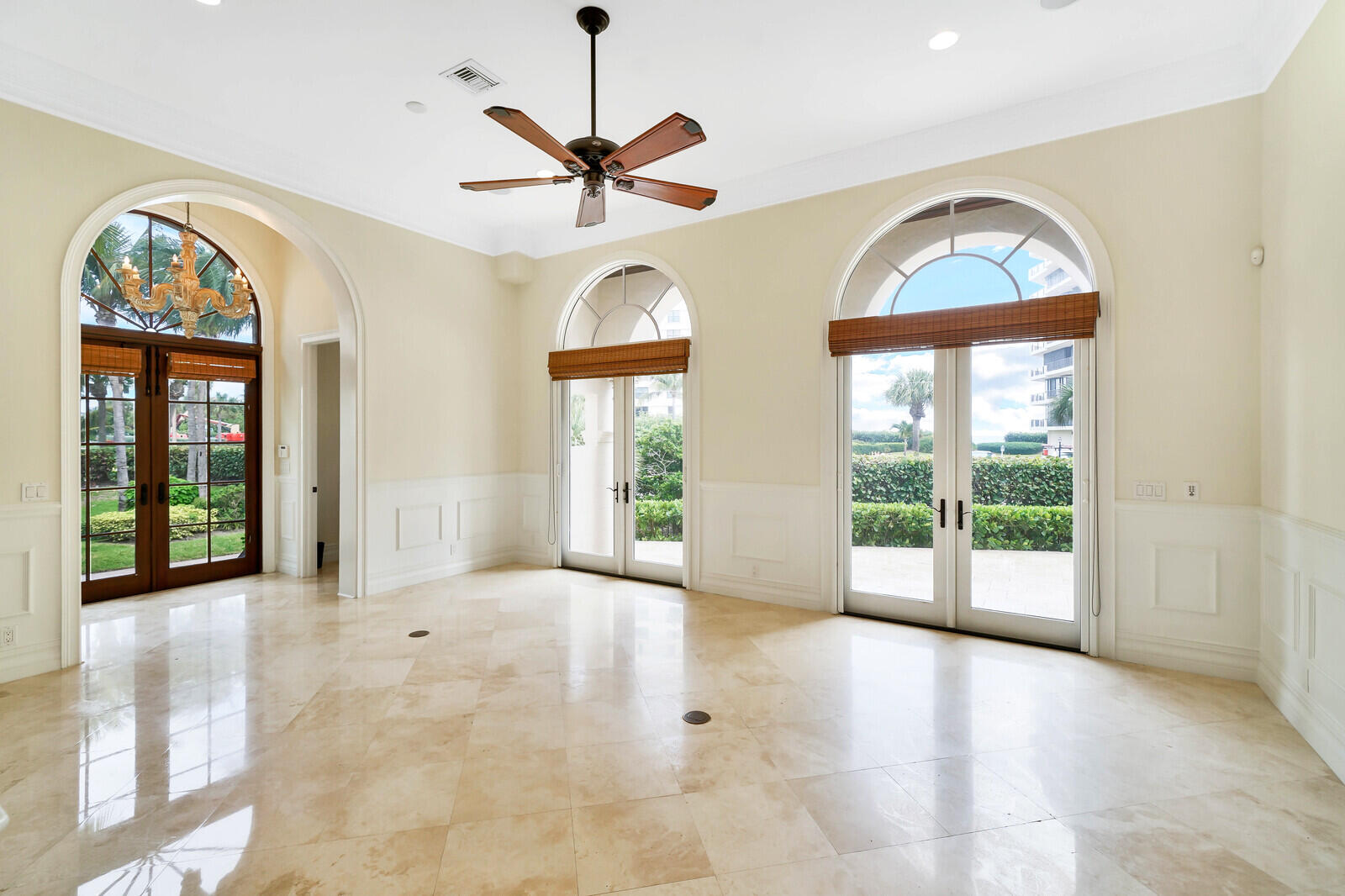 440 Surfside Lane