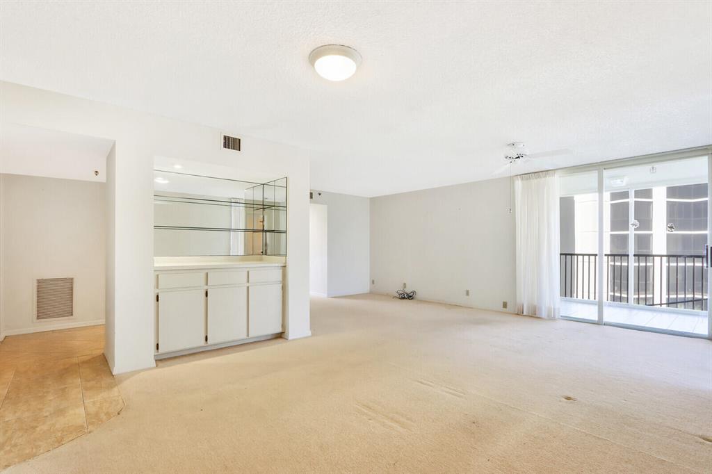 19800 Sandpointe Bay 607 Drive 607