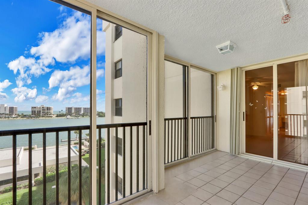 19800 Sandpointe Bay 607 Drive 607