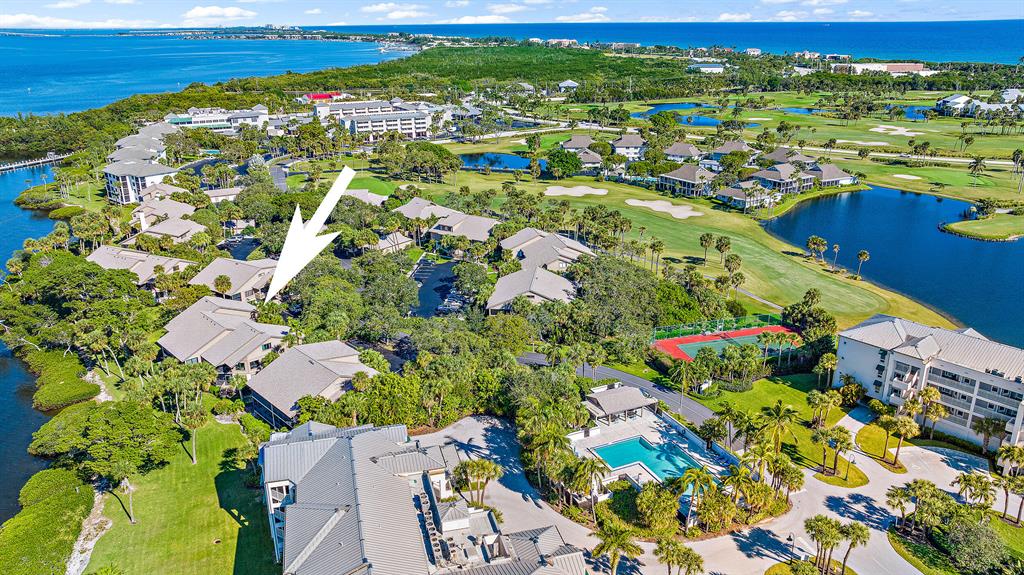 246 NE Edgewater Drive