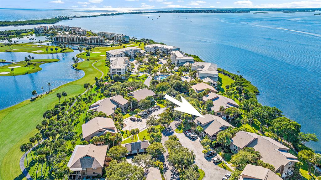 246 NE Edgewater Drive