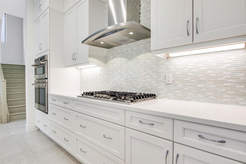 13483 Artisan Circle