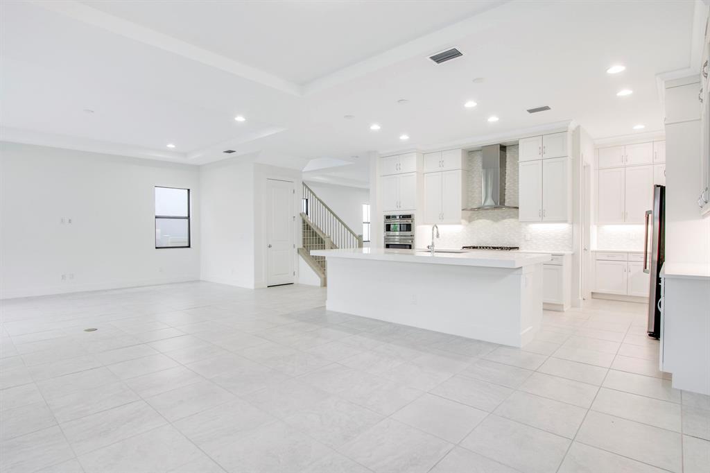 13483 Artisan Circle