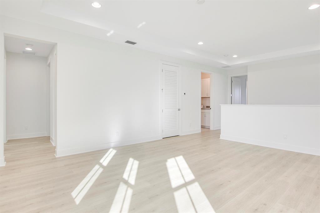 13483 Artisan Circle