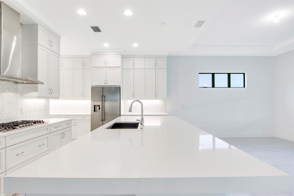 13483 Artisan Circle