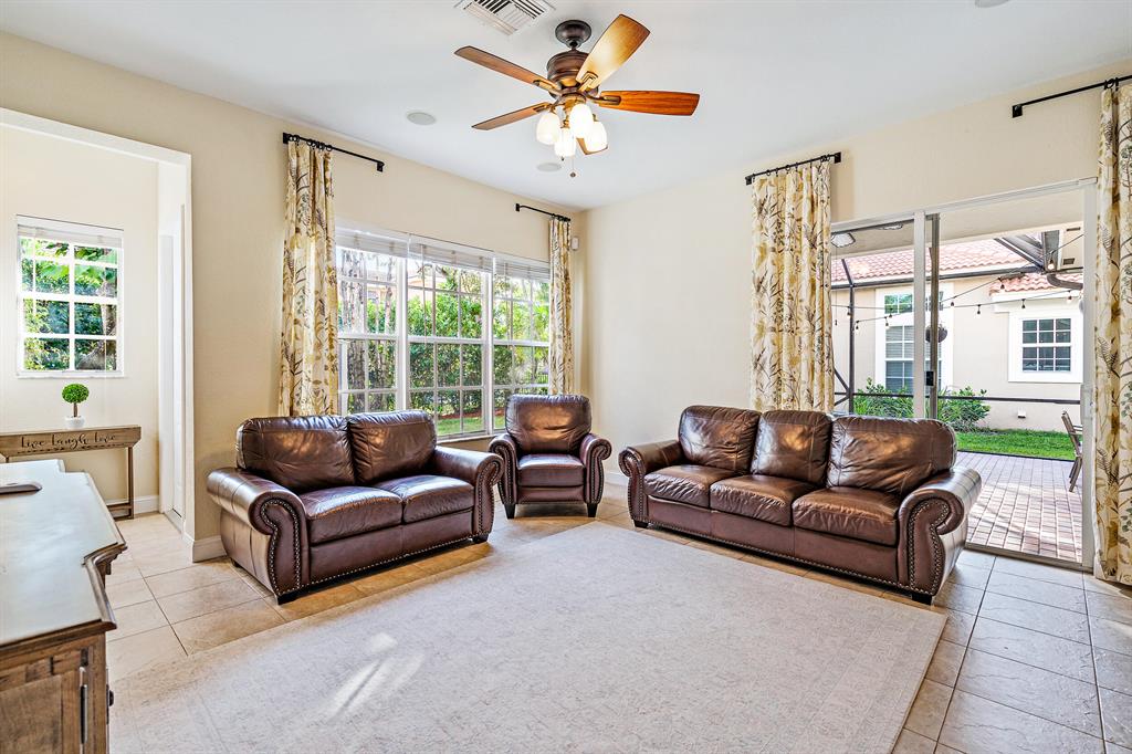 114 Via Santa Cruz Drive