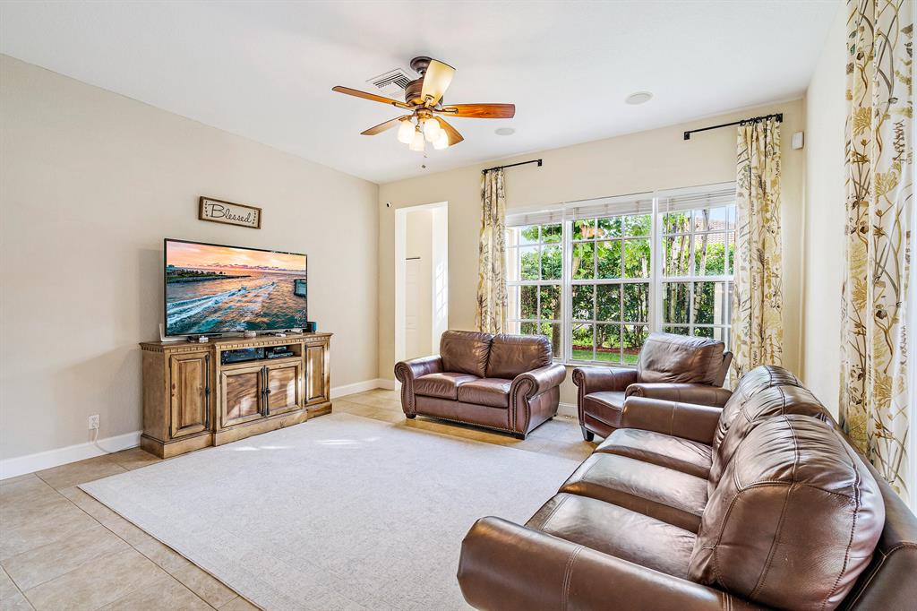114 Via Santa Cruz Drive