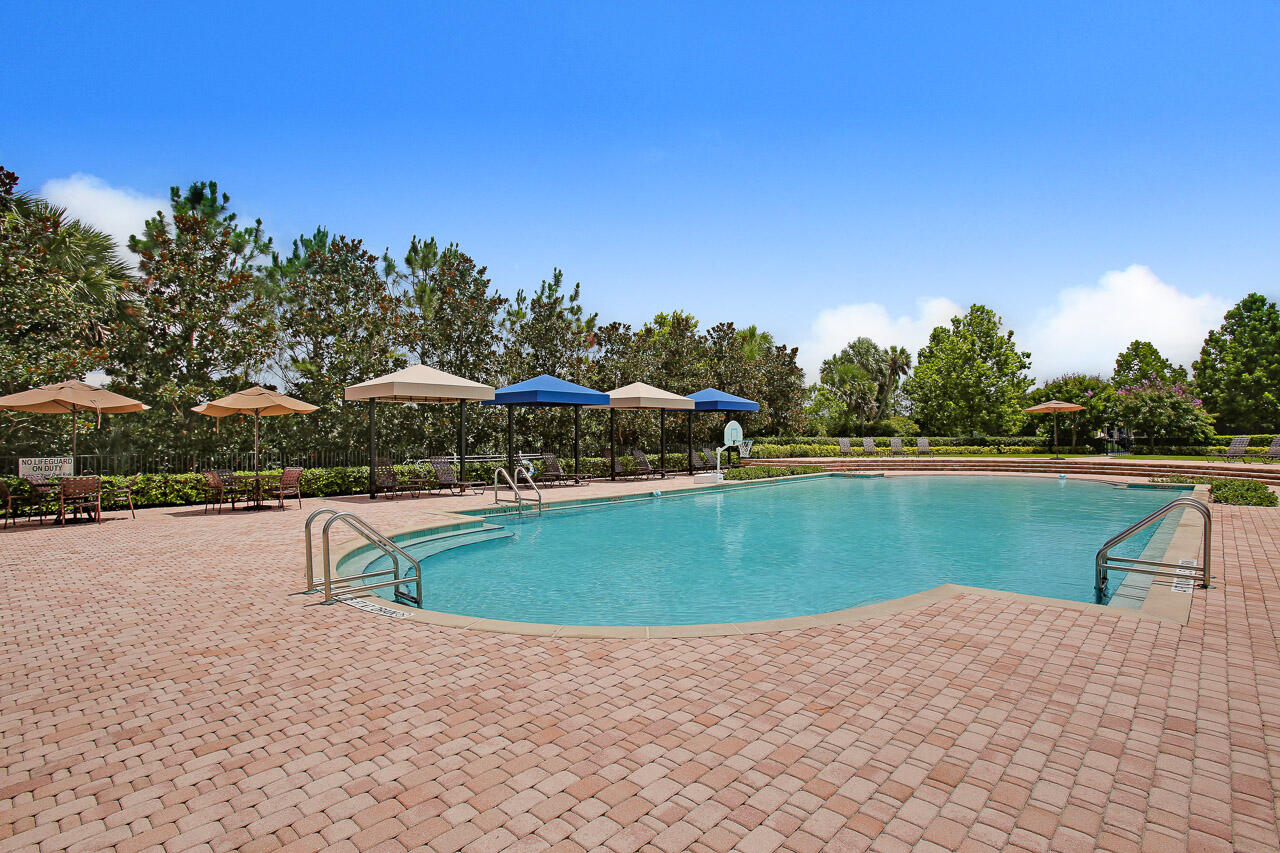 171 Tresana Boulevard 125