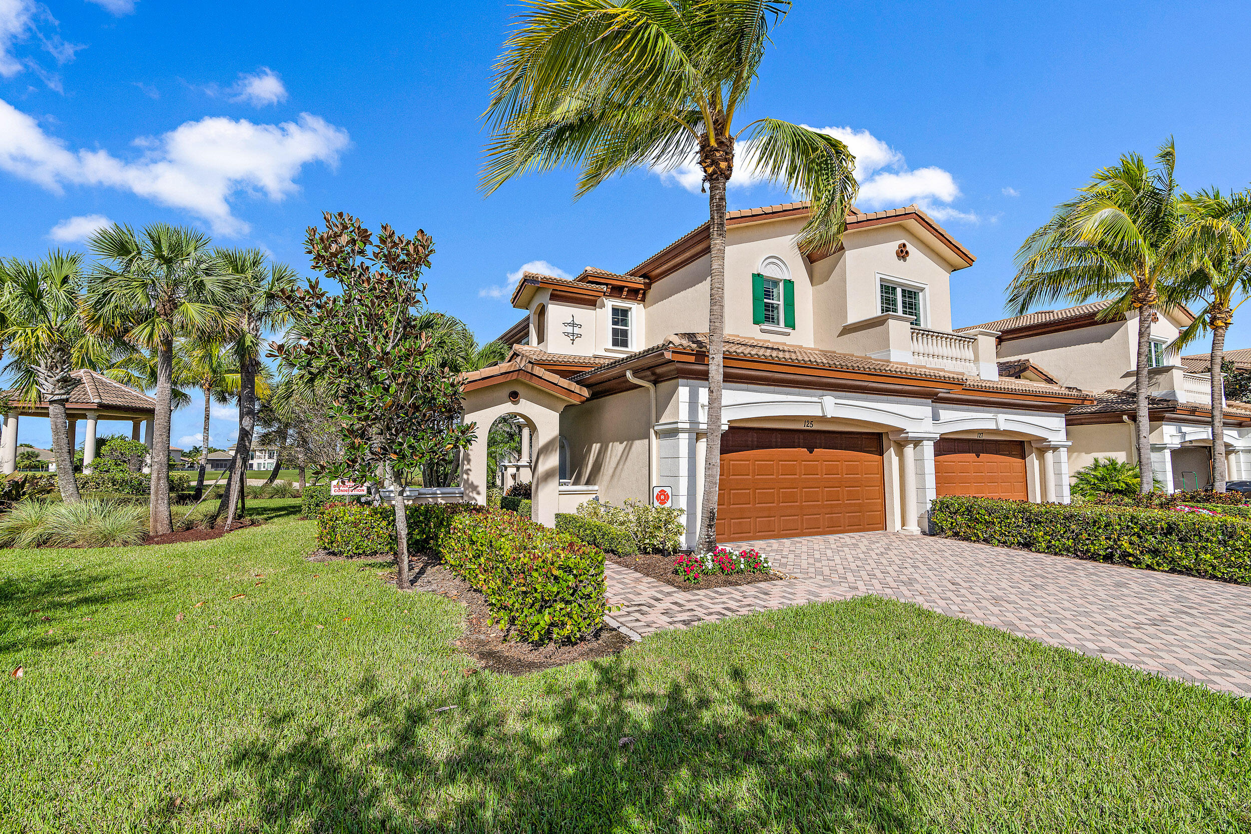 171 Tresana Boulevard 125