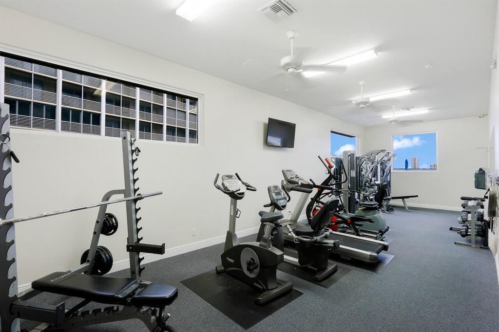 105 Paradise Harbour Boulevard 511