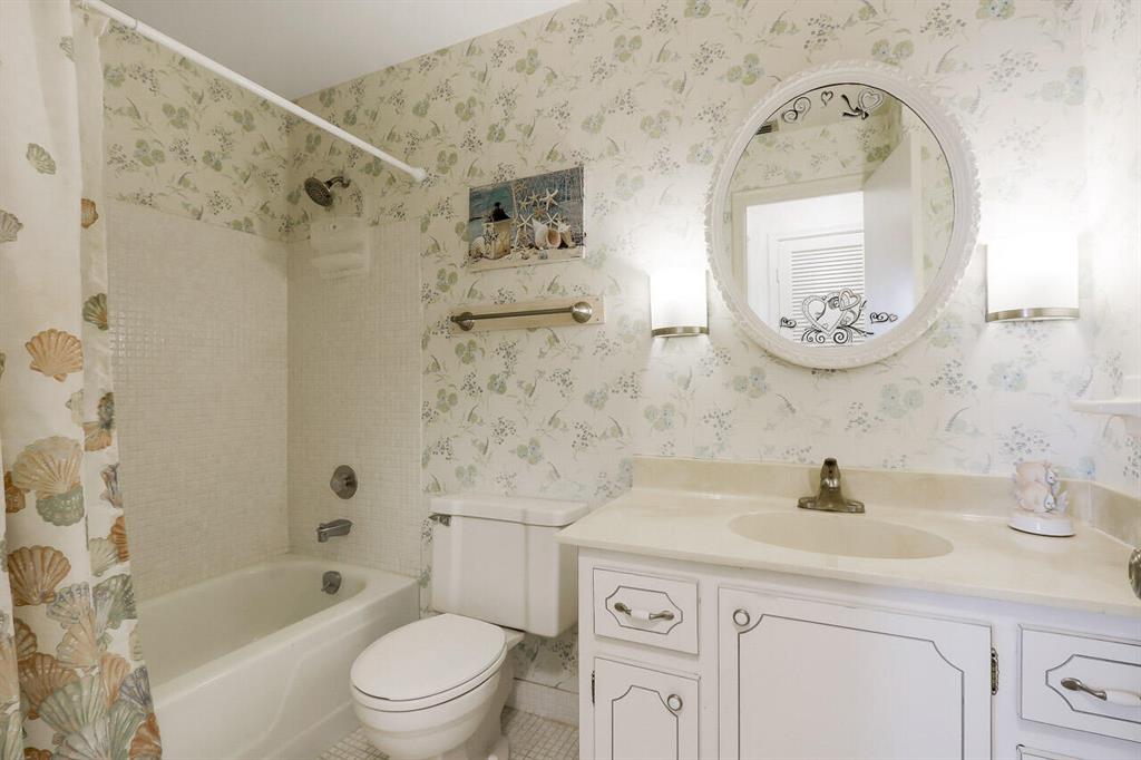 105 Paradise Harbour Boulevard 511