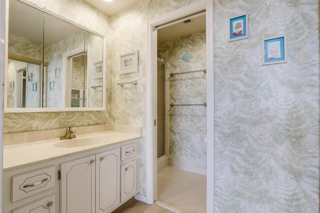 105 Paradise Harbour Boulevard 511